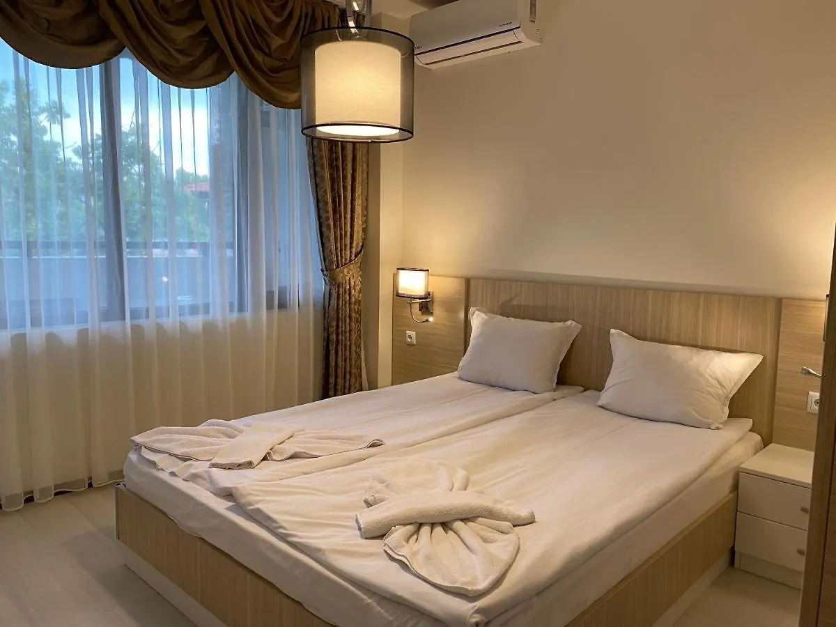 Green Paradise Complex Apartment Primorsko